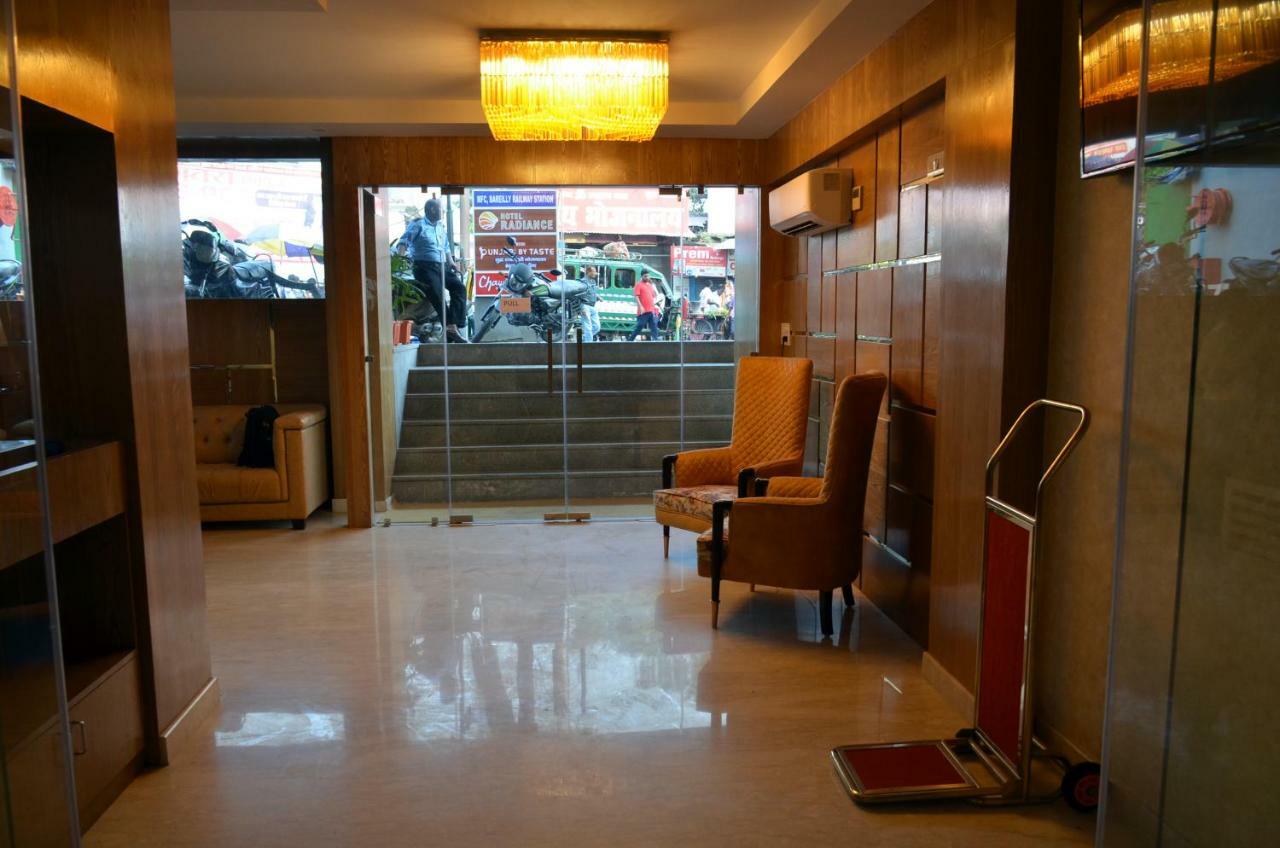Hotel Radiance 바레일리 외부 사진