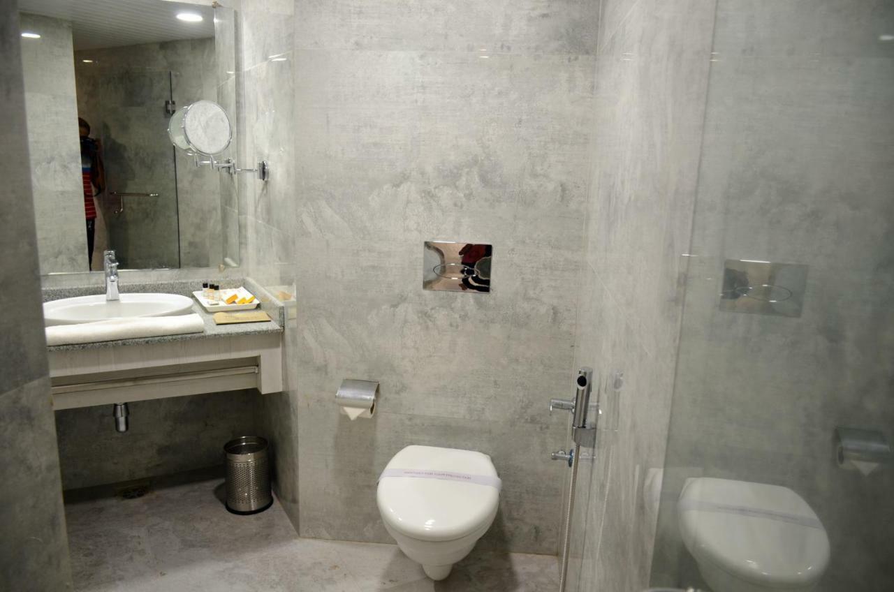 Hotel Radiance 바레일리 외부 사진