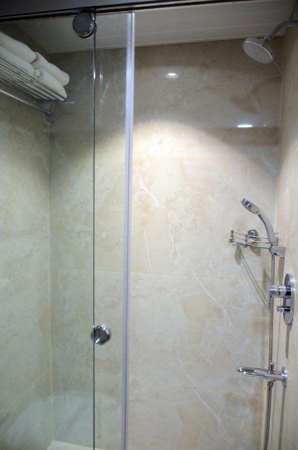 Hotel Radiance 바레일리 외부 사진